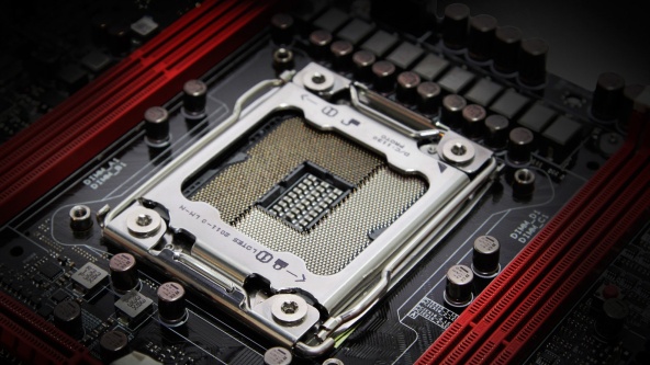 Китайский HEDT: актуален ли сокет LGA 2011 v3 и платы X99 в 2026 году?