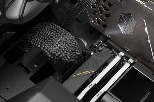 HYPERPC LUMEN X Фотографии