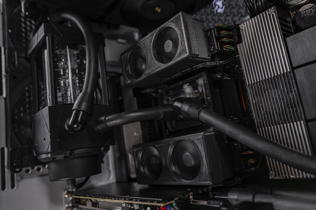 Рабочая станция HYPERPC AMPERE X ULTRA: 4x RTX 6000 Blackwell для вычислений и нейросетей