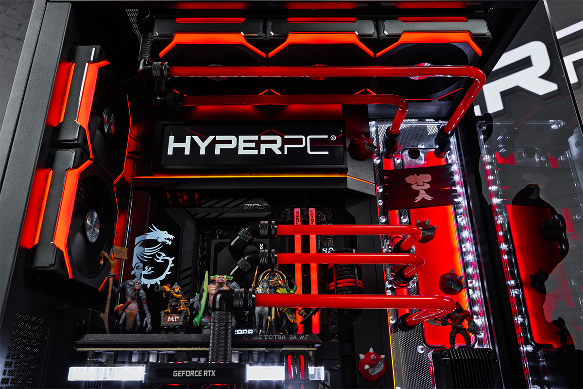 HYPERPC CONCEPT 7 — внутренние компоненты с фигурками героев Dota 2