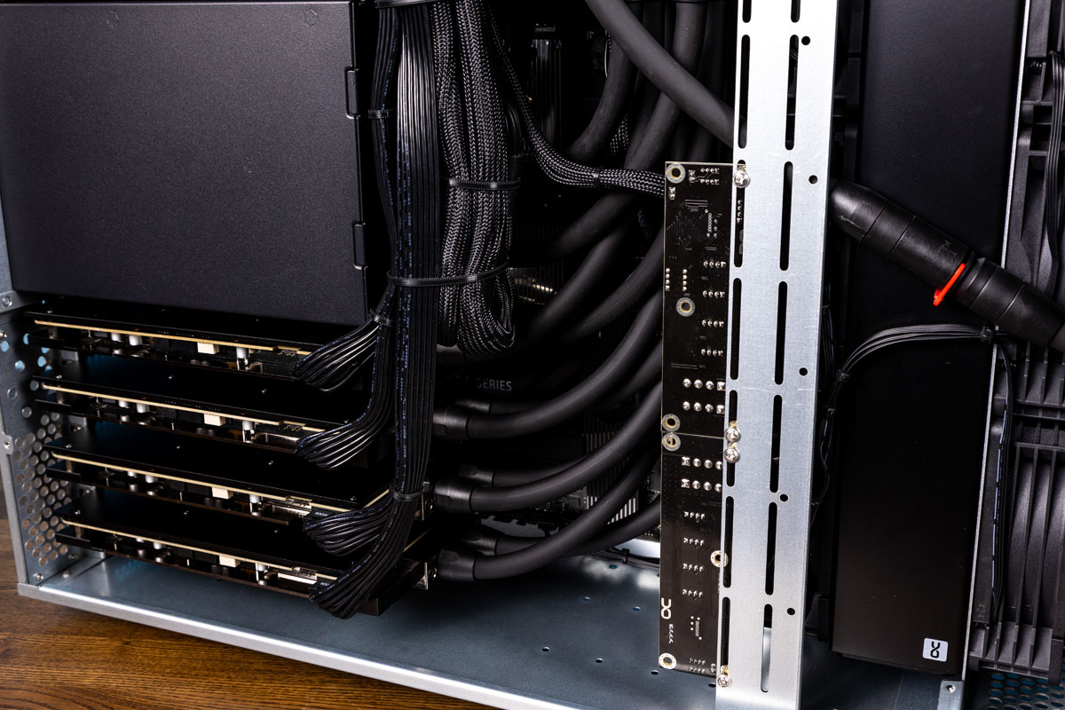 HYPERPC G4 PRO RACK — серверная платформа с 4 видеокартами NVIDIA RTX 5090