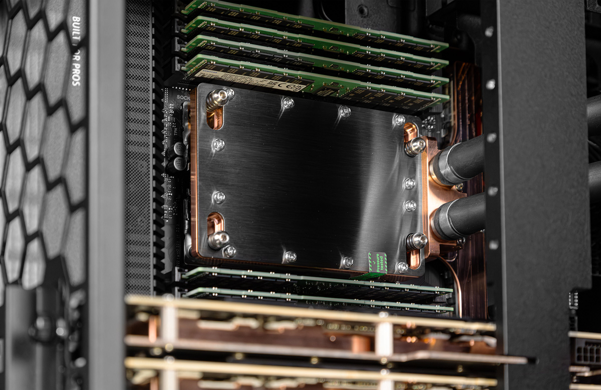 HYPERPC — общий вид сервера