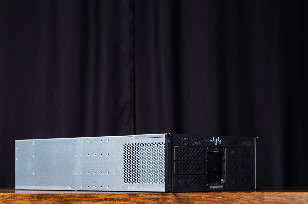 HYPERPC — серверная платформа с 6 видеокартами NVIDIA RTX 4090/5090