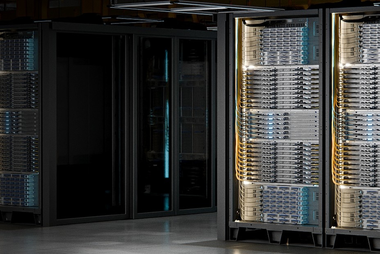 Стоечная ИИ-система AMD Helios в дата-центре