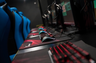 gaming-club-cyberstreet-live-photo-02