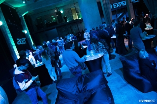 hyperpc notebook on 10x10 photo 17