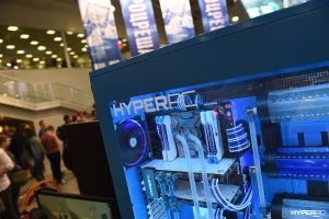 hyperpc on igromir 2016 photo 071