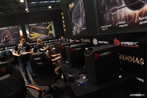 hyperpc on igromir 2016 photo 080
