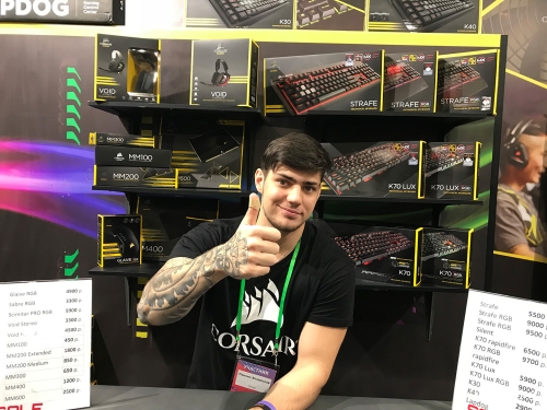 hyperpc on igromir 2017 corsair photo 09