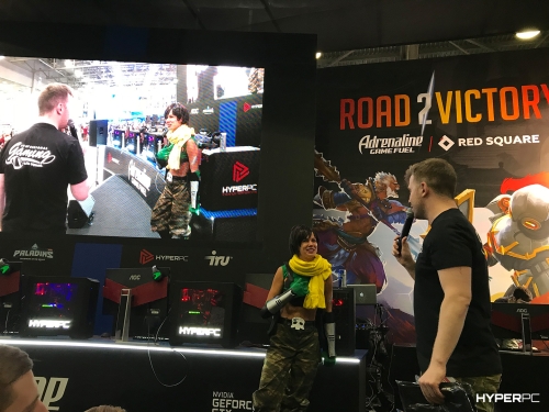 hyperpc on igromir 2017 red square photo 01